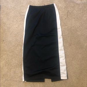 Tommy Hilfiger Women’s size S skirt